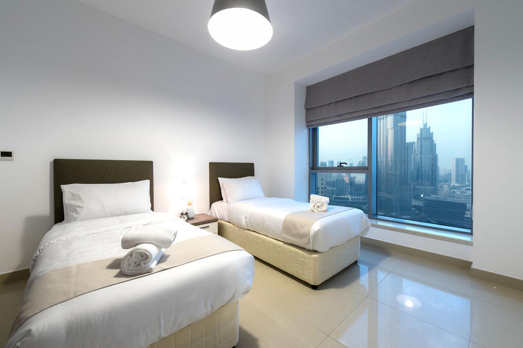 Spectacular Burj Khalifa View 2Br 29 Boulevard Tower 2 Dubai Exteriör bild